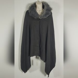 Eyeful Faux Fur Snap Shawl One Size Fits Most